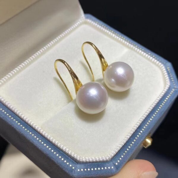Natural Fresh Water Pearl Earrings in 18k Pure Gold - Meerah - By Monika